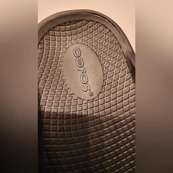 OOFOS Men’s & Women’s OOAHH Sport Slide Unisex  Sandals M-9/W-11 & M-6/W-8 Black - Picture 10 of 14